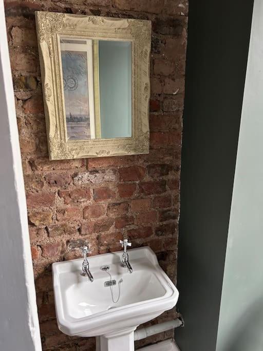 Ferienwohnung Patrick Street Townhouse Cork Exterior foto